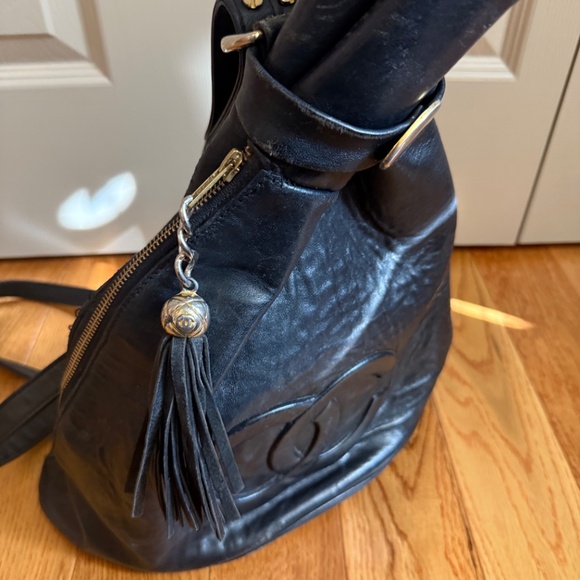 Chanel Vintage Lambskin Leather Bucket Backpack - Picture 7 of 10